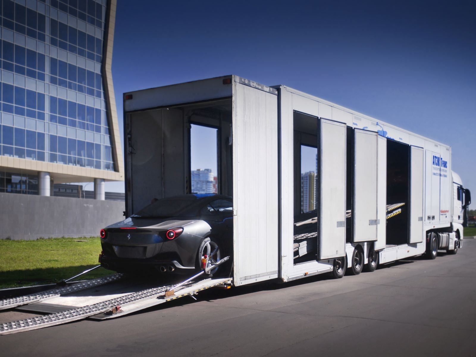 Closed Vehicle Shipping